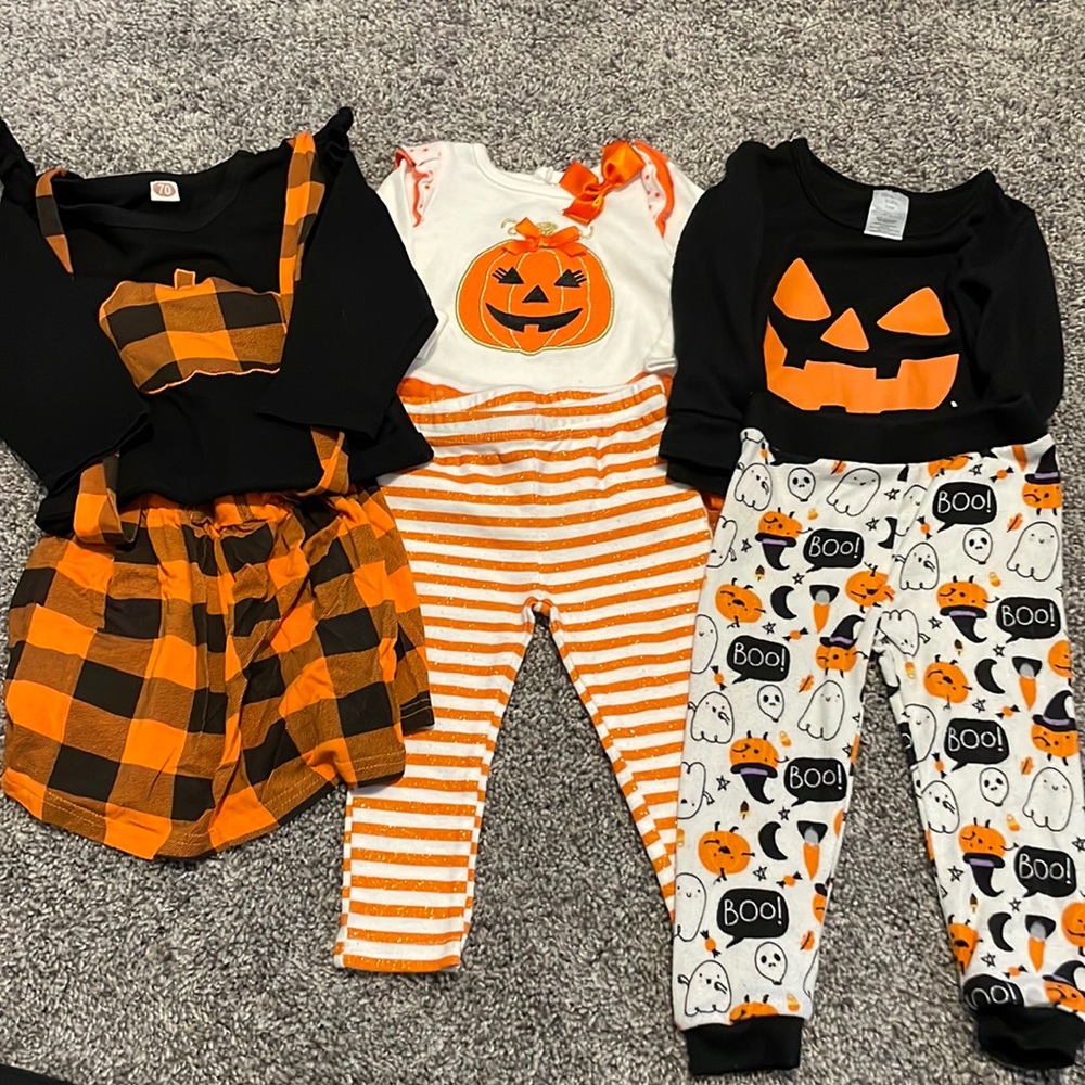 Girls size 12-18m Halloween bundle outfits